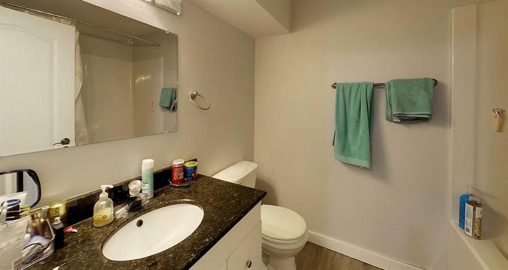 425 70 Street, Edson, AB - Indoor Photo Showing Bathroom