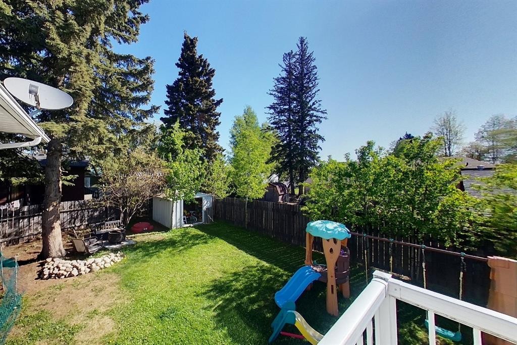 425 70 Street, Edson, AB - Outdoor