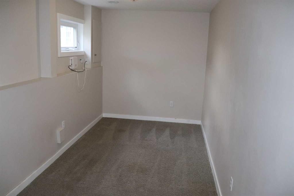 2-1616 41 Street, Edson, AB - Indoor Photo Showing Other Room