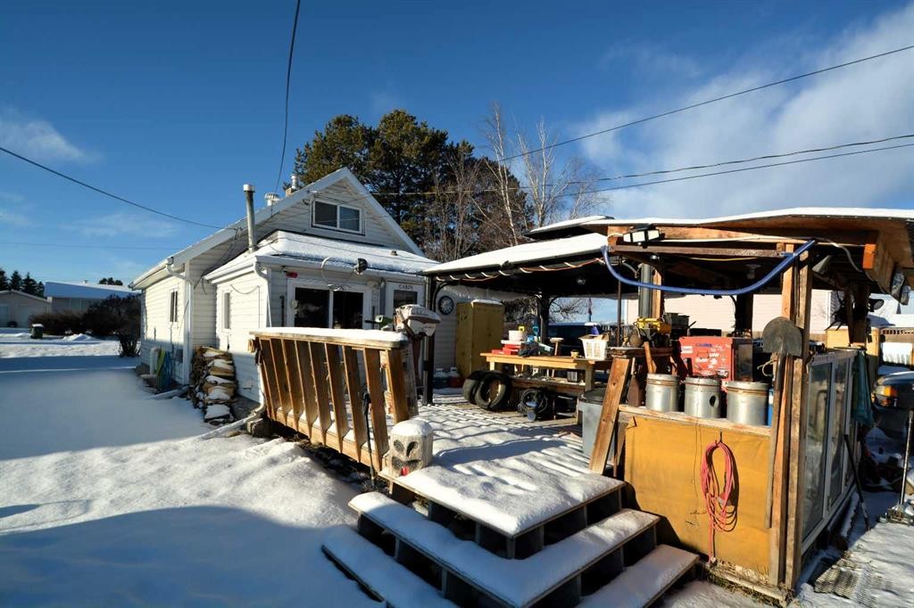 531 65 Street, Edson, AB - Outdoor