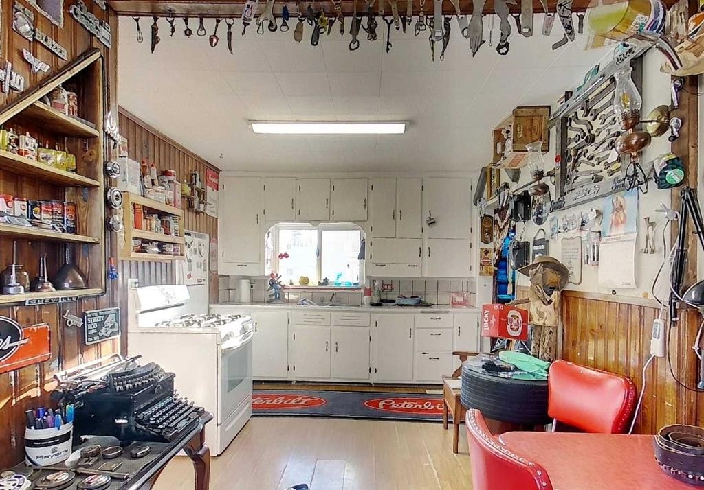 531 65 Street, Edson, AB - Indoor