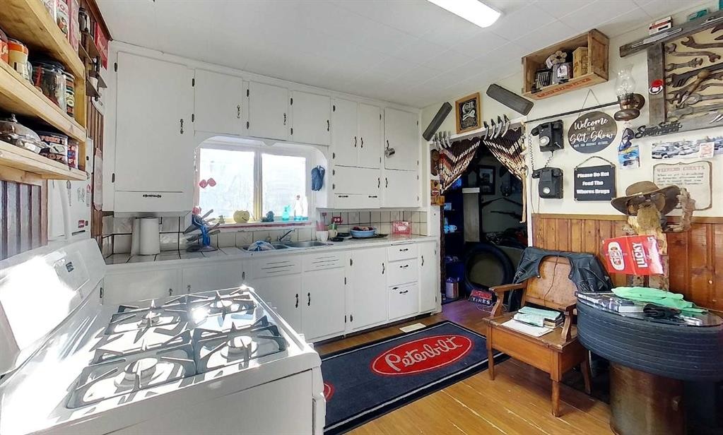 531 65 Street, Edson, AB - Indoor