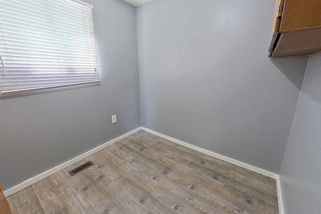 5009 48 Avenue, Athabasca, AB - Indoor Photo Showing Other Room