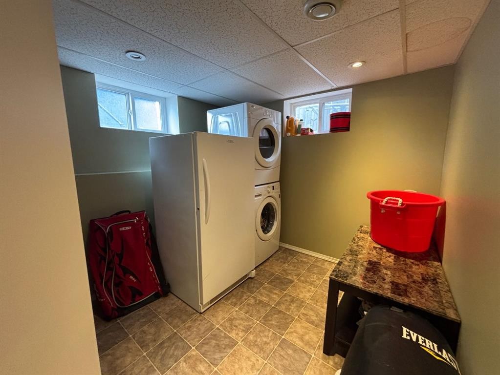 130 Willow Drive, Hinton, AB - Indoor