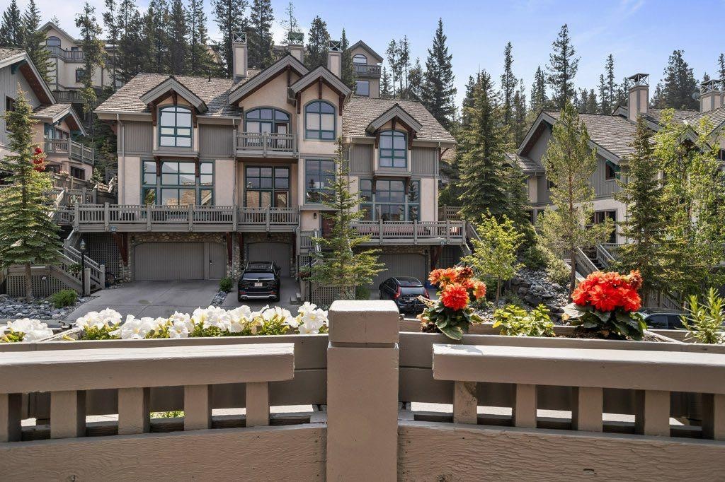 14 Antelope Lane, Banff, AB - Outdoor With Facade
