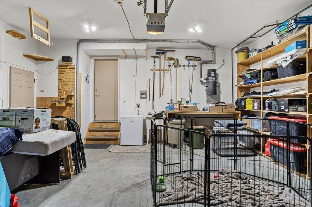 14 Antelope Lane, Banff, AB - Indoor