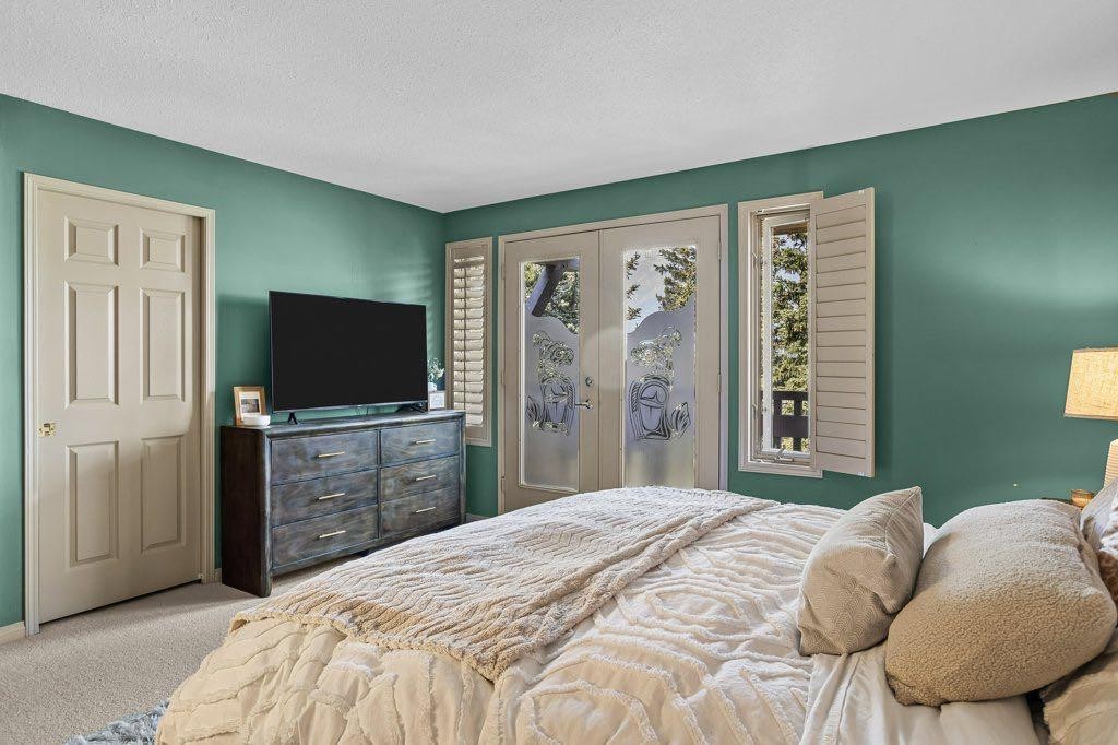 14 Antelope Lane, Banff, AB - Indoor Photo Showing Bedroom