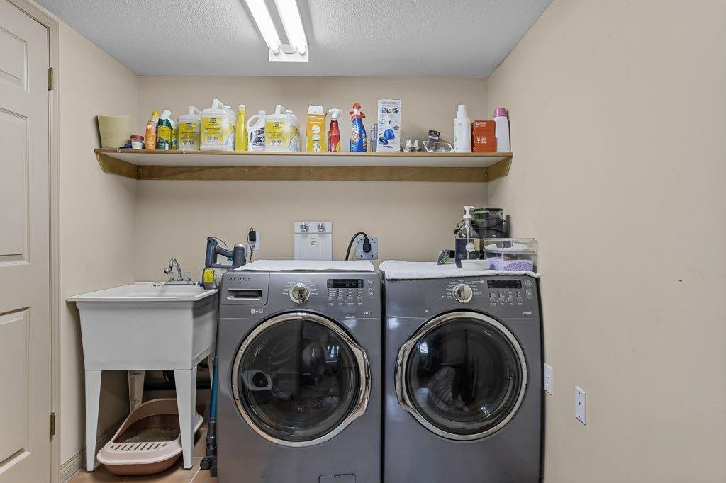 14 Antelope Lane, Banff, AB - Indoor Photo Showing Laundry Room