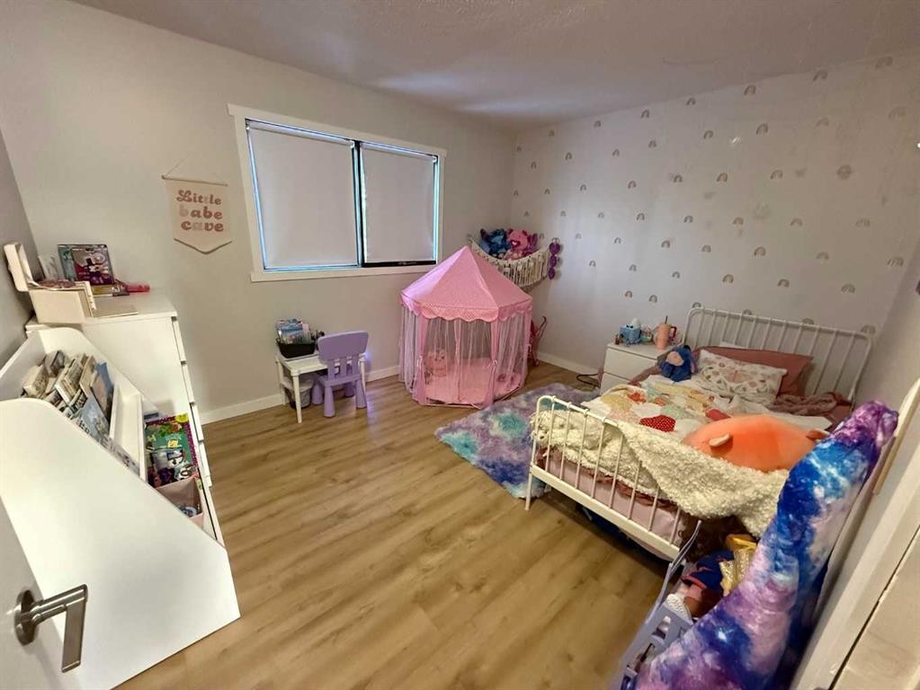 34 Wedow Drive, Whitecourt, AB - Indoor Photo Showing Bedroom