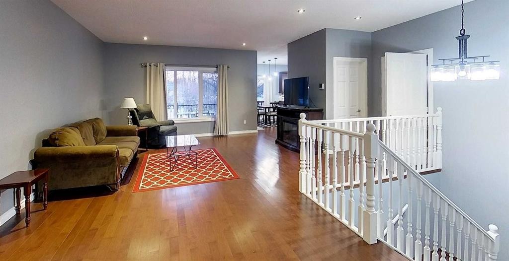 1727 63 Street, Edson, AB - Indoor