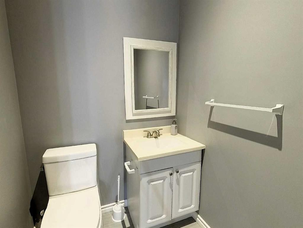 1727 63 Street, Edson, AB - Indoor Photo Showing Bathroom