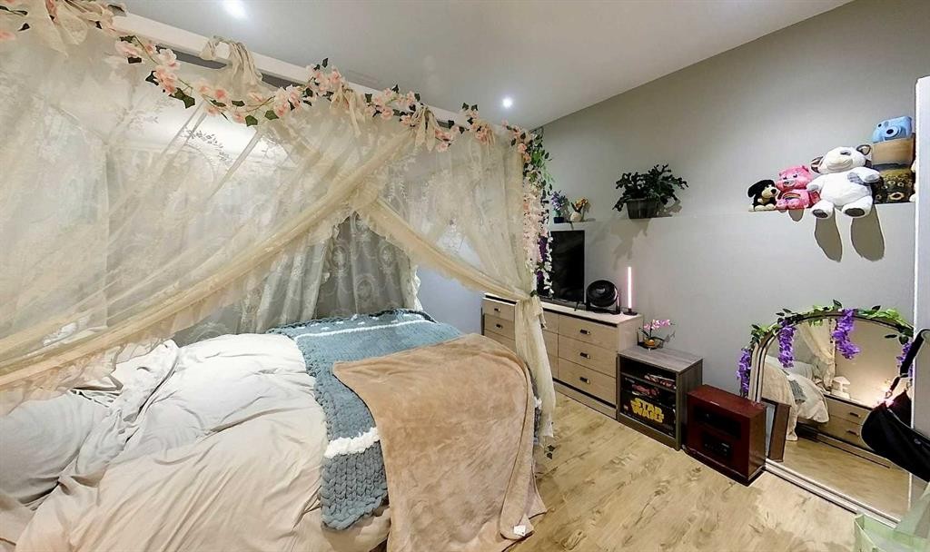 1727 63 Street, Edson, AB - Indoor Photo Showing Bedroom