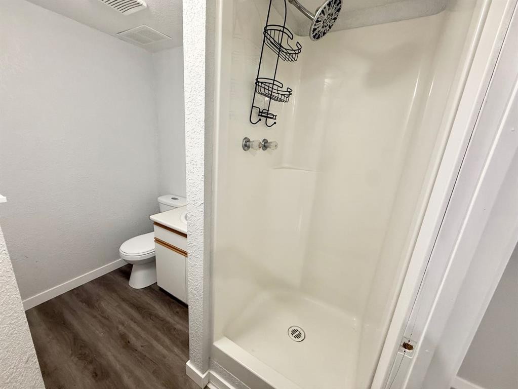 106 Reimer Drive, Hinton, AB - Indoor Photo Showing Bathroom