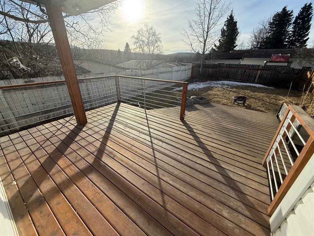 106 Reimer Drive, Hinton, AB -