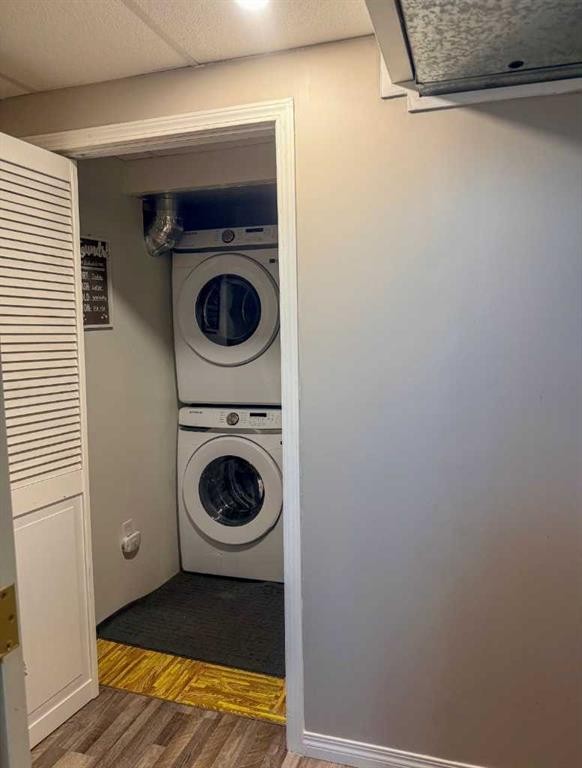809 8 Street, Fox Creek, AB - Indoor Photo Showing Laundry Room