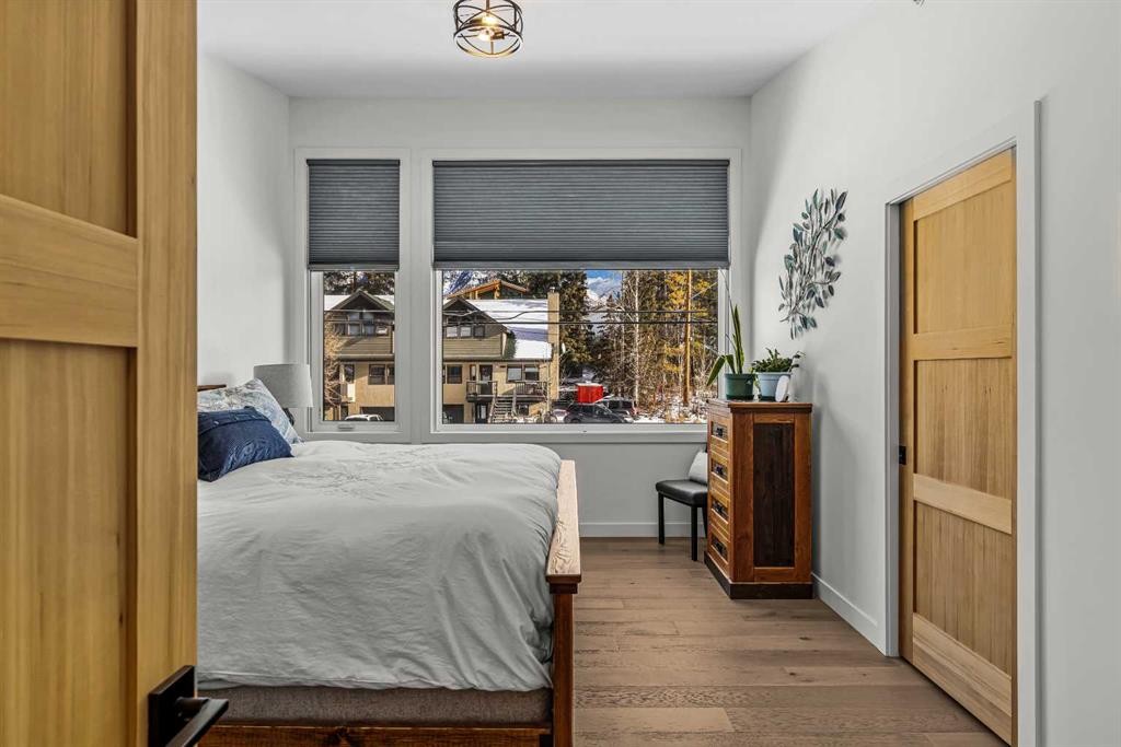 283C Three Sisters Drive, Canmore, AB - Indoor Photo Showing Bedroom