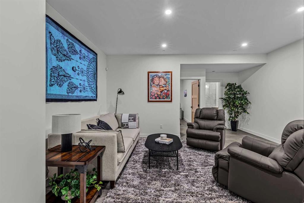 283C Three Sisters Drive, Canmore, AB - Indoor