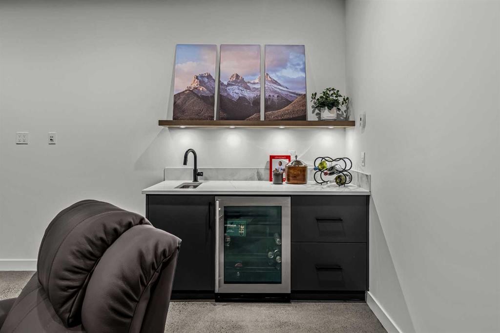 283C Three Sisters Drive, Canmore, AB - Indoor Photo Showing Other Room