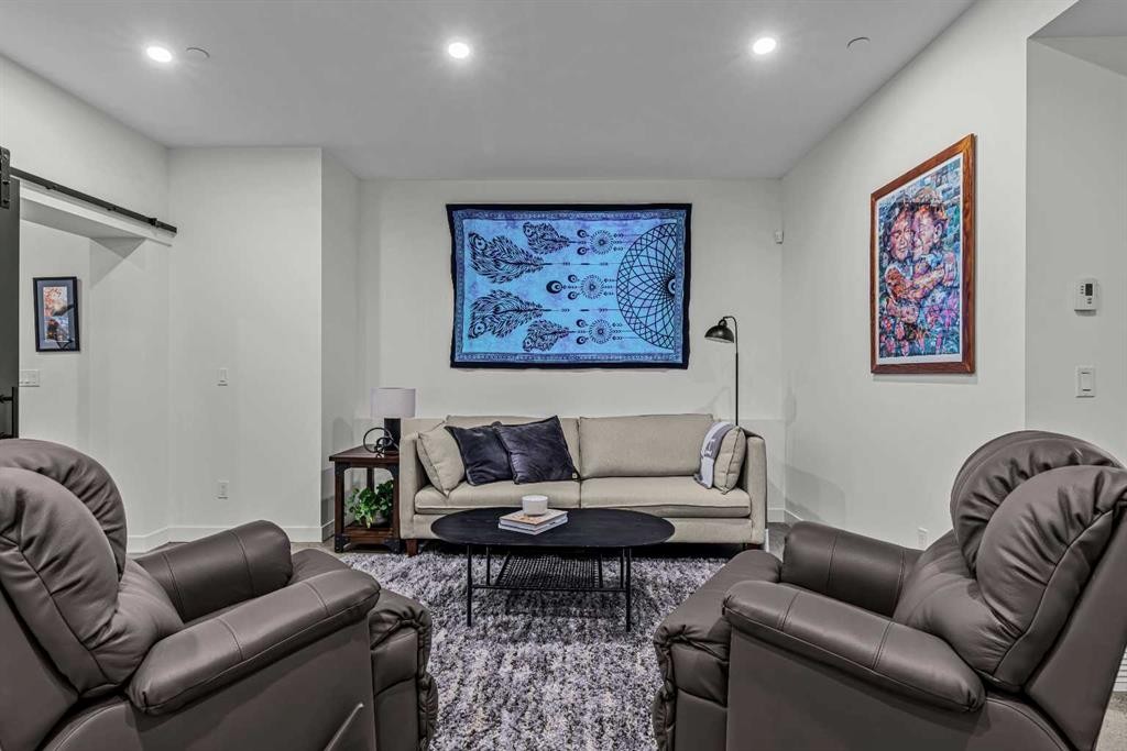 283C Three Sisters Drive, Canmore, AB - Indoor Photo Showing Living Room