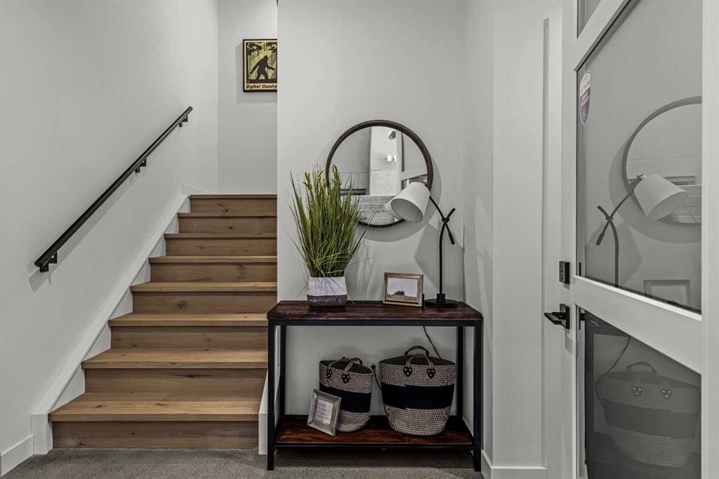 283C Three Sisters Drive, Canmore, AB - Indoor Photo Showing Other Room