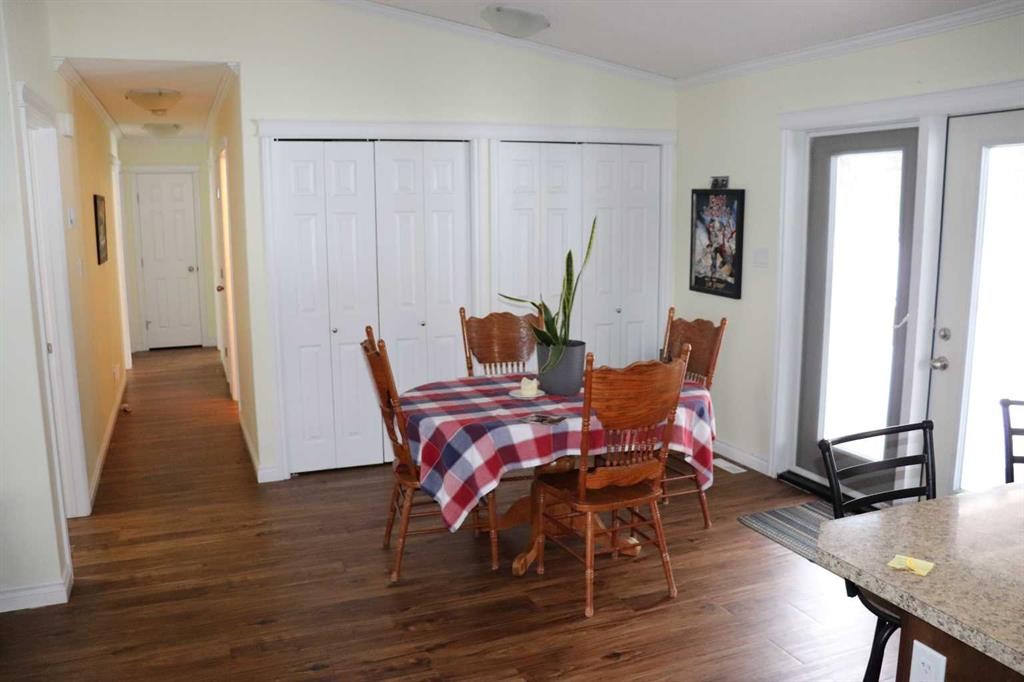 54019C Range Road 165, Rural Yellowhead County, AB - Indoor Photo Showing Dining Room