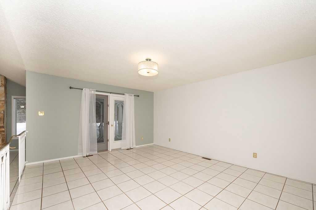 87, 231054 Township Road 623A, Rural Athabasca County, AB - Indoor