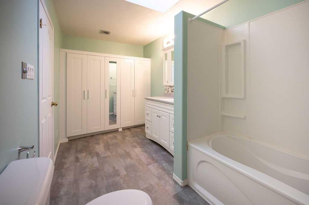 87, 231054 Township Road 623A, Rural Athabasca County, AB - Indoor Photo Showing Bathroom