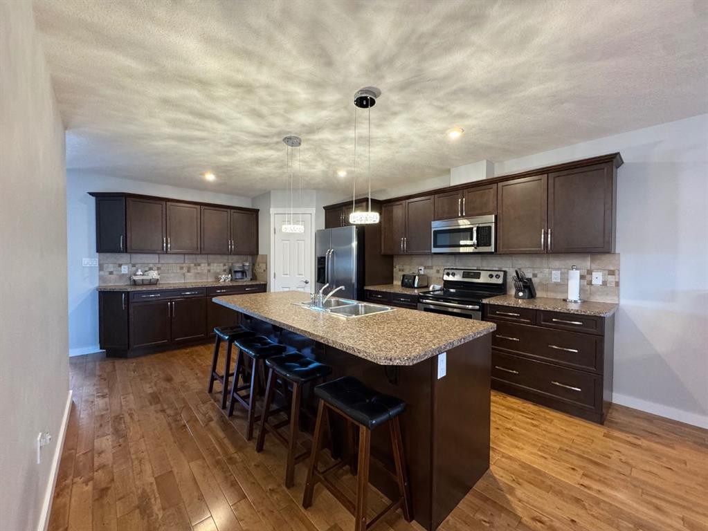 4316 18 Avenue, Edson, AB - Indoor Photo Showing Kitchen With Double Sink