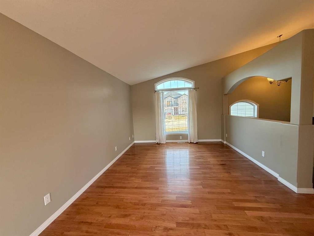 294 Tocher Avenue, Hinton, AB - Indoor Photo Showing Other Room