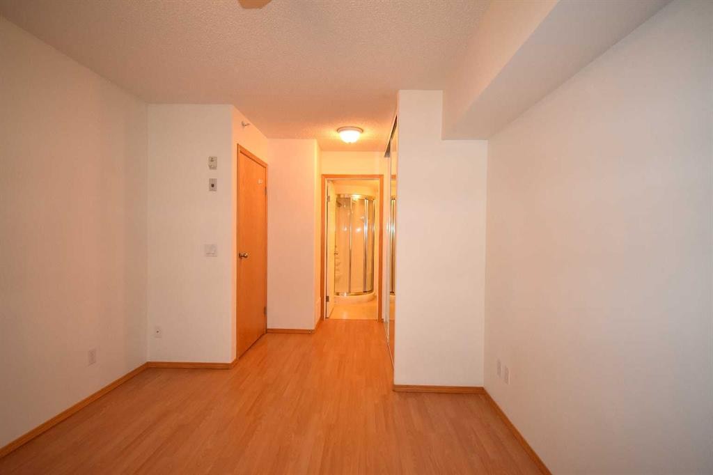 202-777 48 Street, Edson, AB - Indoor Photo Showing Other Room