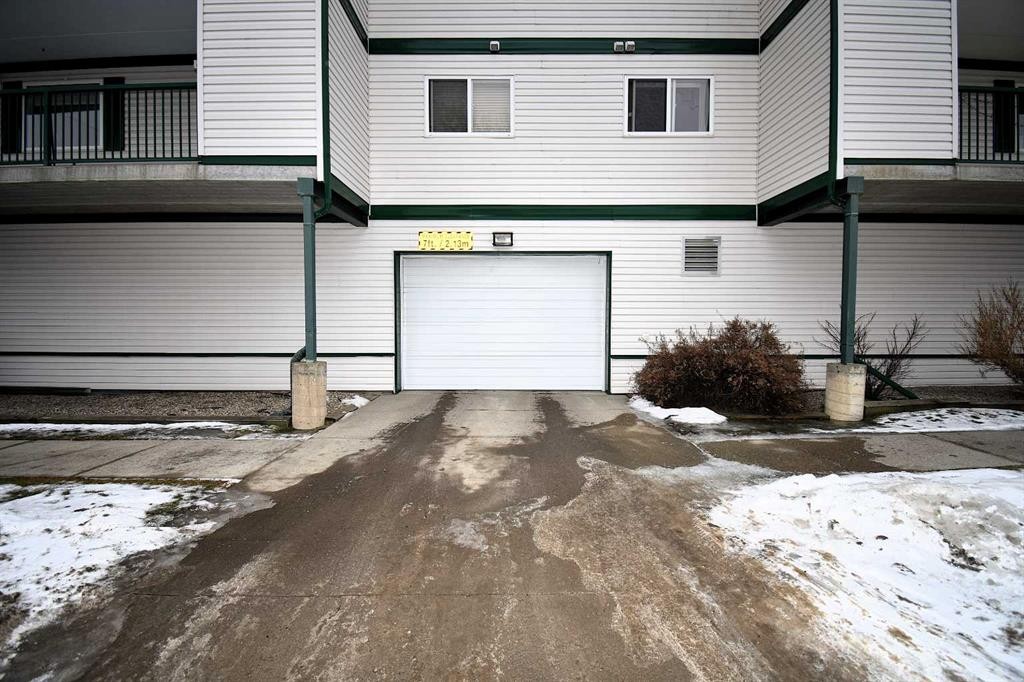202-777 48 Street, Edson, AB - Outdoor With Balcony With Exterior