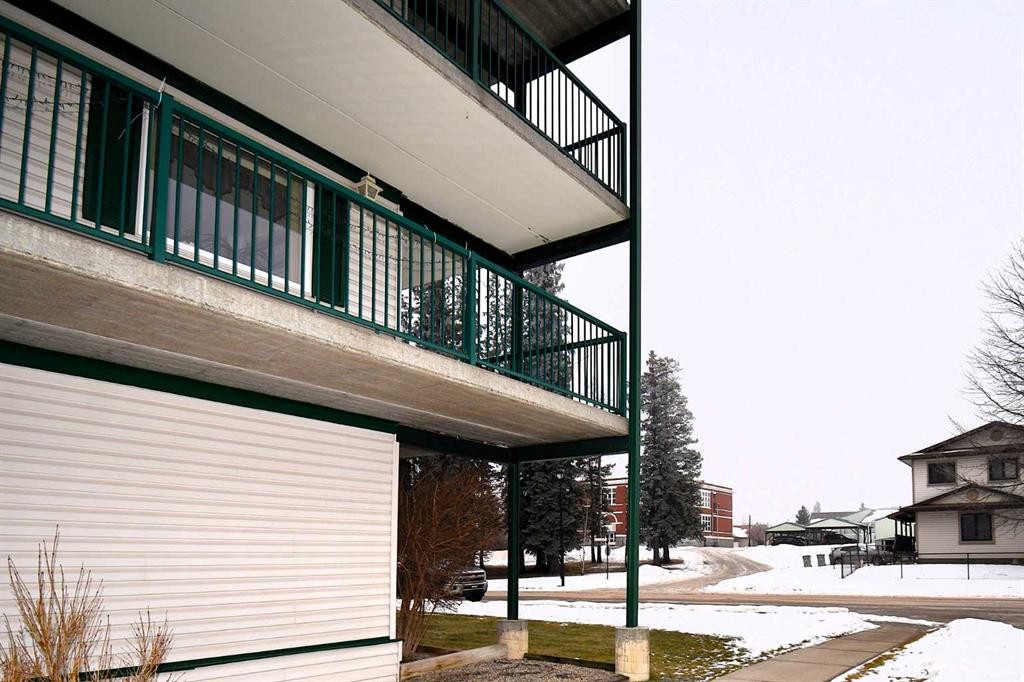 202-777 48 Street, Edson, AB - Outdoor With Balcony With Exterior