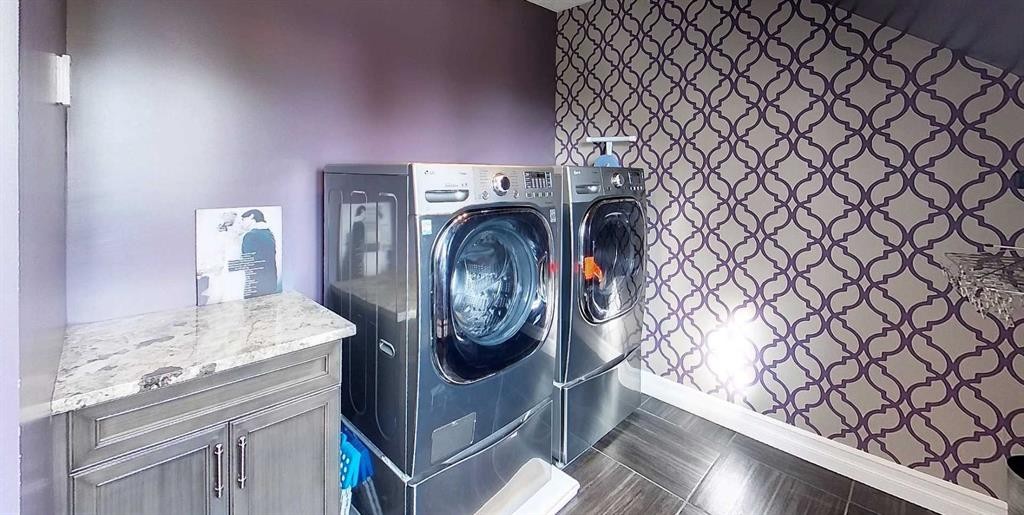 1808 63 Street, Edson, AB - Indoor Photo Showing Laundry Room