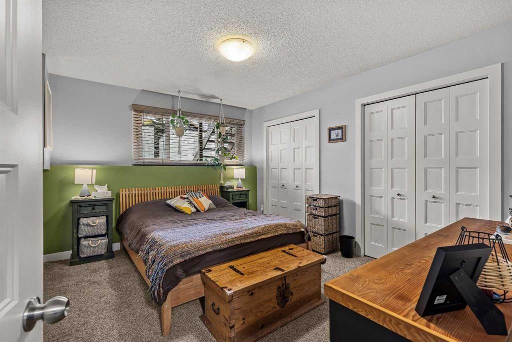 2-630 3Rd Street, Canmore, AB - Indoor Photo Showing Bedroom