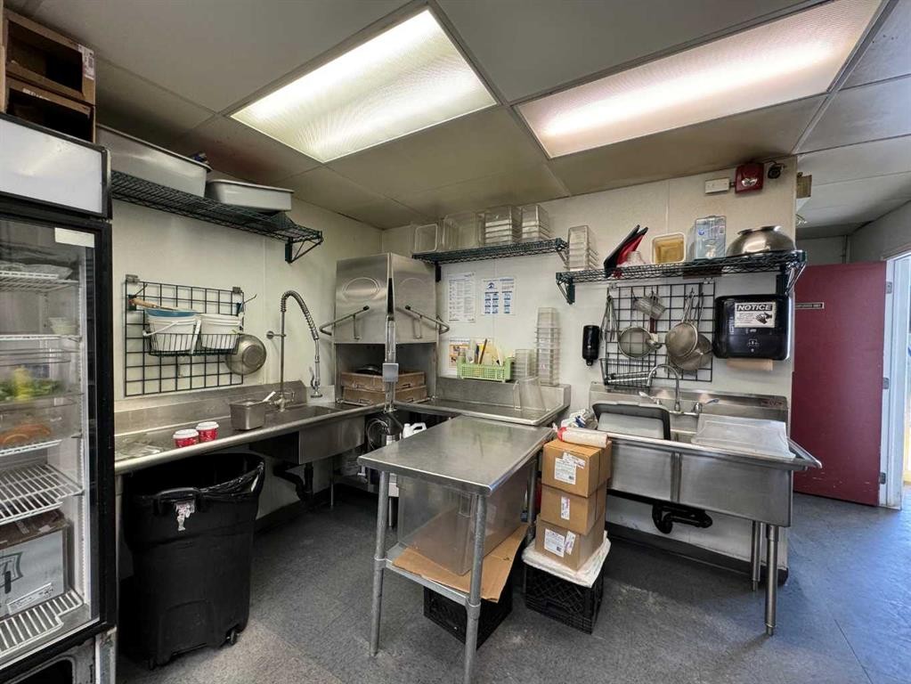 5103 2 Avenue, Edson, AB