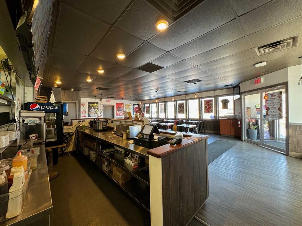 5103 2 Avenue, Edson, AB