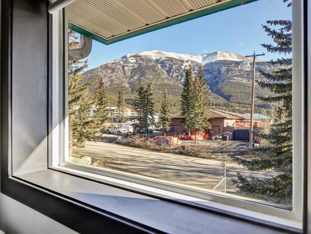 2-108 Boulder Crescent, Canmore, AB