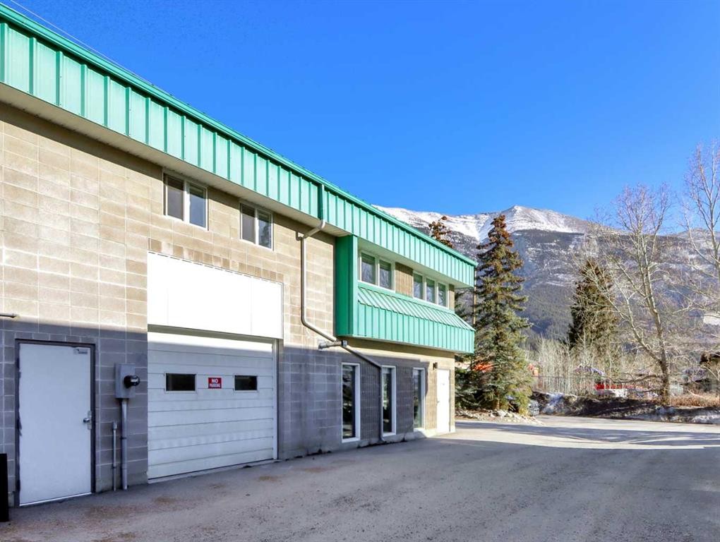2-108 Boulder Crescent, Canmore, AB