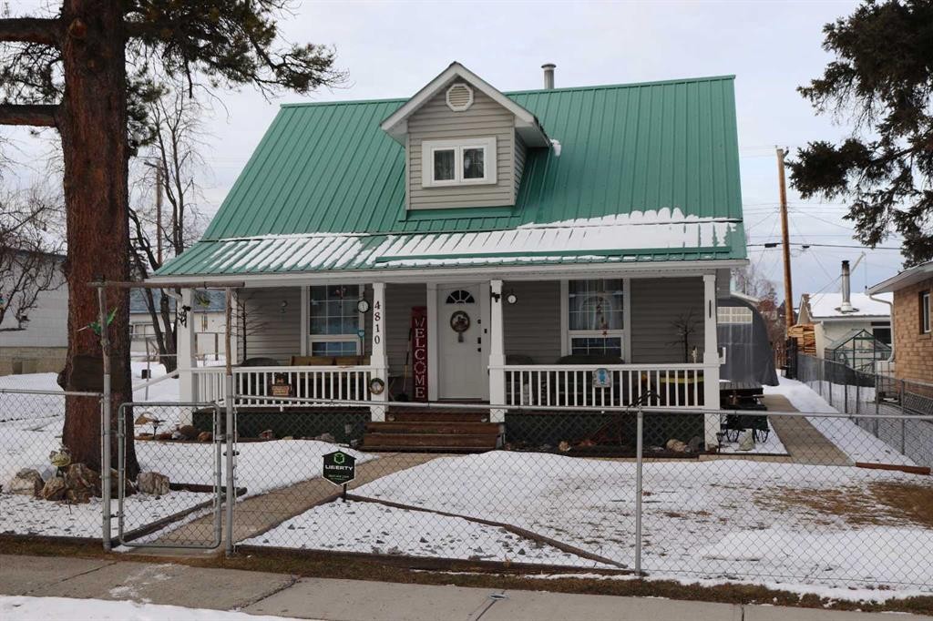 4810 9 Avenue, Edson, AB - Outdoor With Deck Patio Veranda With Facade
