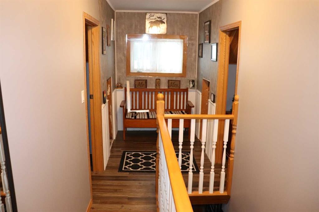 4810 9 Avenue, Edson, AB - Indoor Photo Showing Other Room