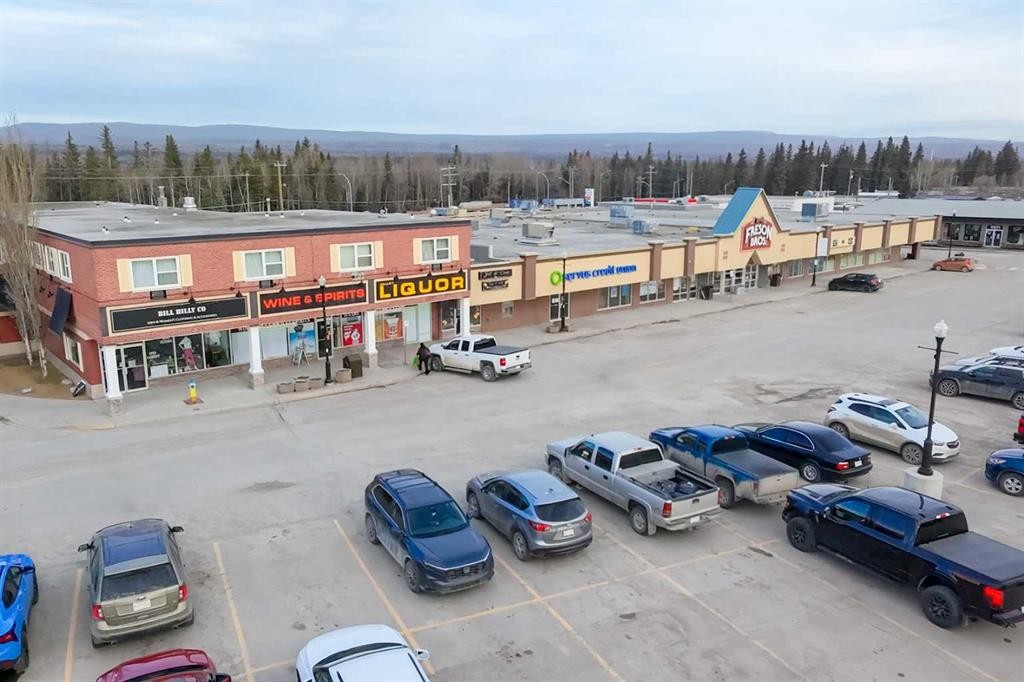 112 Athabasca Avenue, Hinton, AB