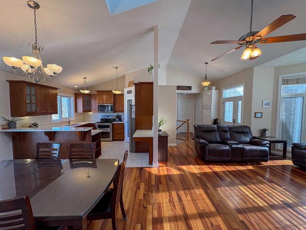 4122 48 Avenue, Mayerthorpe, AB - Indoor