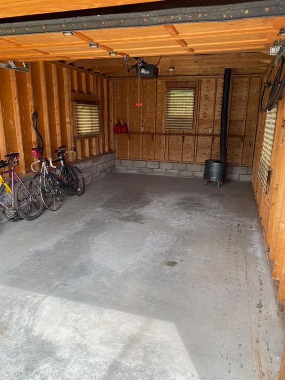 211 Colin Crescent, Jasper, AB - Indoor Photo Showing Garage