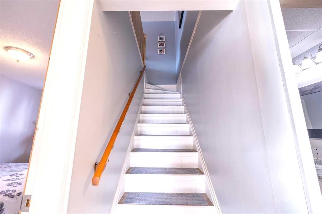 1401 54 Street, Edson, AB - Indoor Photo Showing Other Room