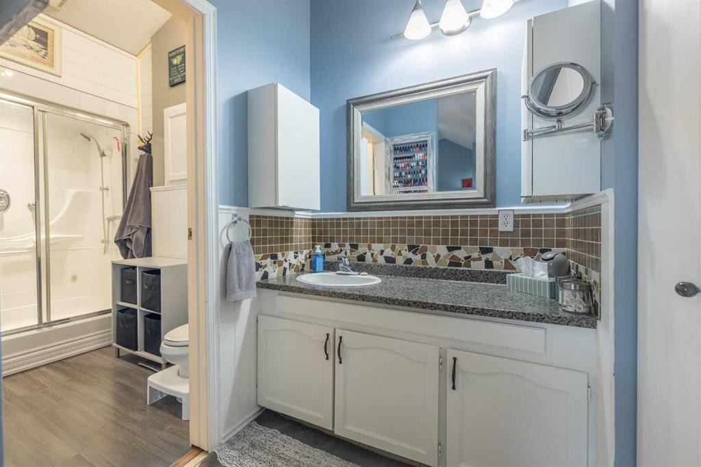 1401 54 Street, Edson, AB - Indoor Photo Showing Bathroom