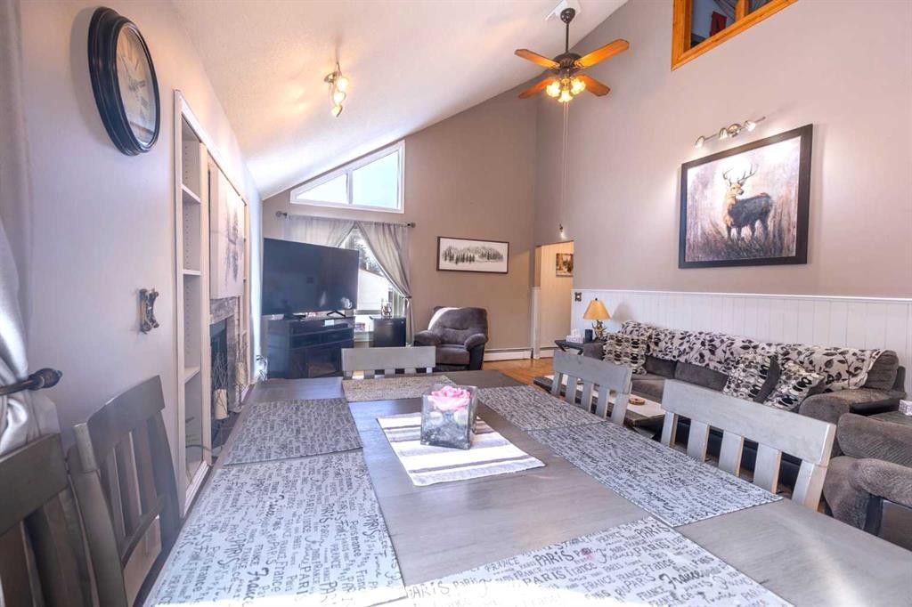 1401 54 Street, Edson, AB - Indoor Photo Showing Other Room