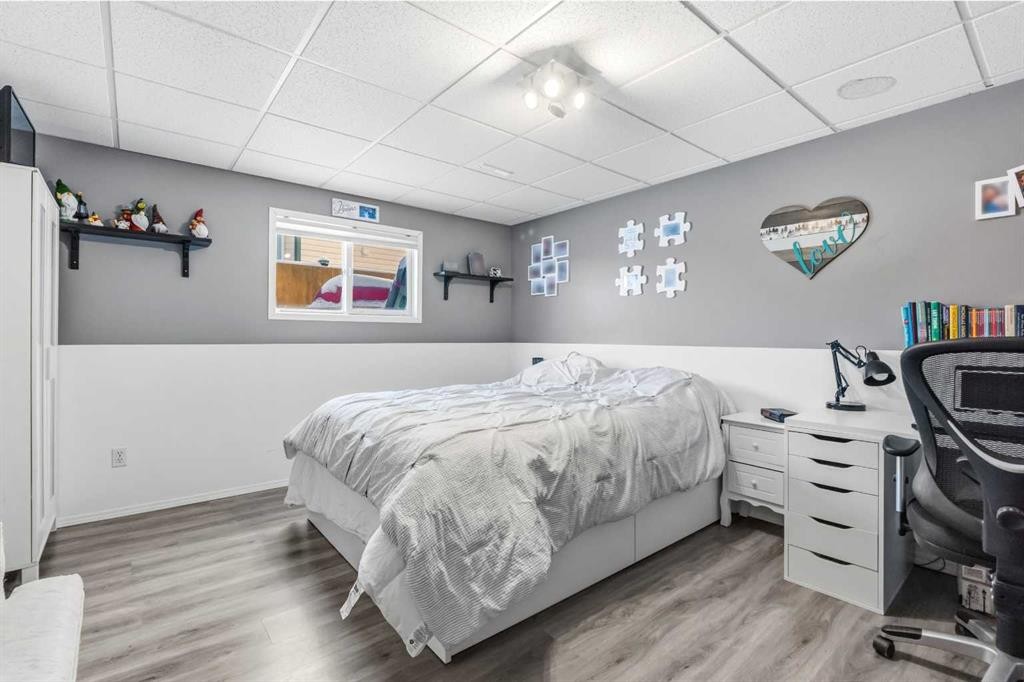 3849 55 Avenue, Whitecourt, AB - Indoor Photo Showing Bedroom