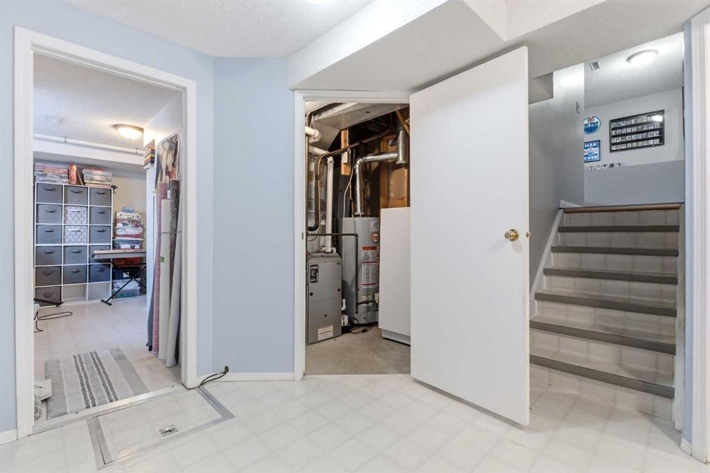 3849 55 Avenue, Whitecourt, AB - Indoor Photo Showing Other Room