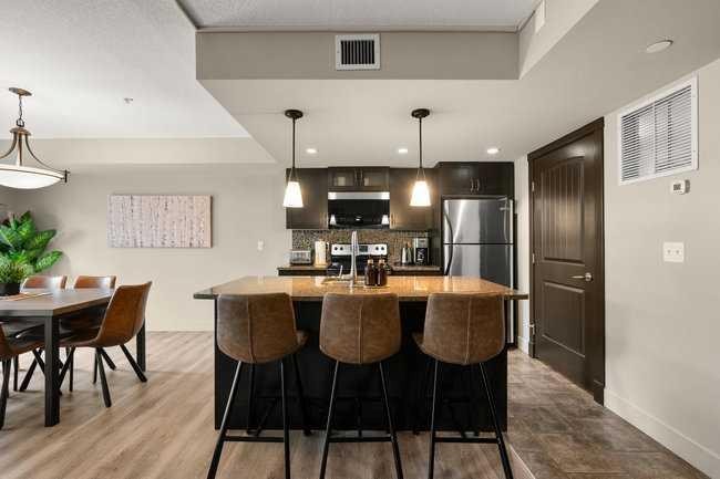 2206-250 2 Avenue, Dead Man'S Flats, AB - Indoor