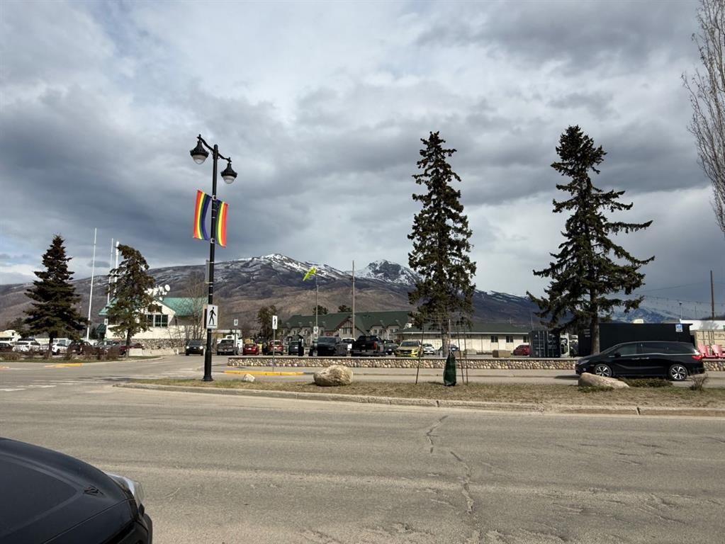 630 Connaught Drive, Jasper, AB